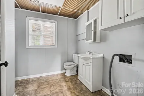 2310 24th Avenue NE Hickory NC 28601