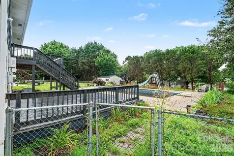 2310 24th Avenue NE Hickory NC 28601