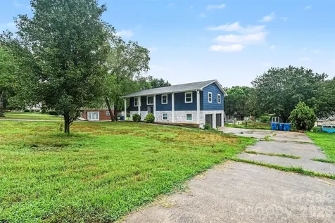2310 24th Avenue NE Hickory NC 28601