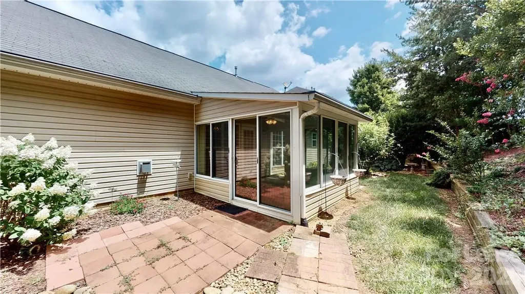 8321 Suttonview Drive Charlotte NC 28269