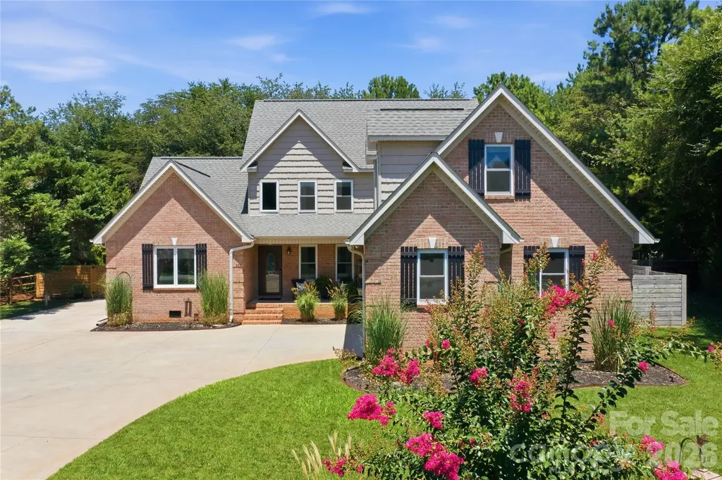 393 Ponderosa Circle Mooresville NC 28117
