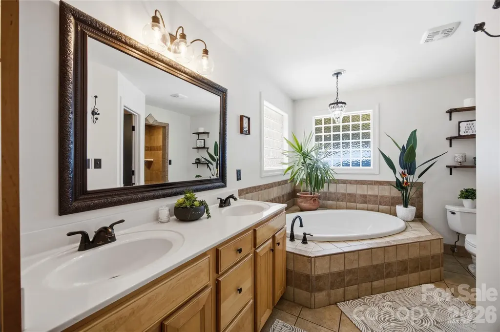 393 Ponderosa Circle Mooresville NC 28117