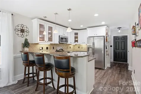 393 Ponderosa Circle Mooresville NC 28117