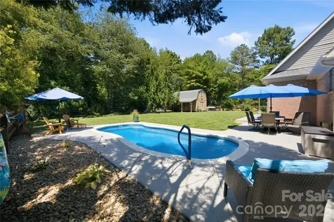 393 Ponderosa Circle Mooresville NC 28117