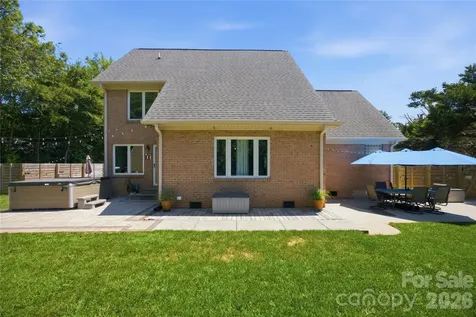 393 Ponderosa Circle Mooresville NC 28117