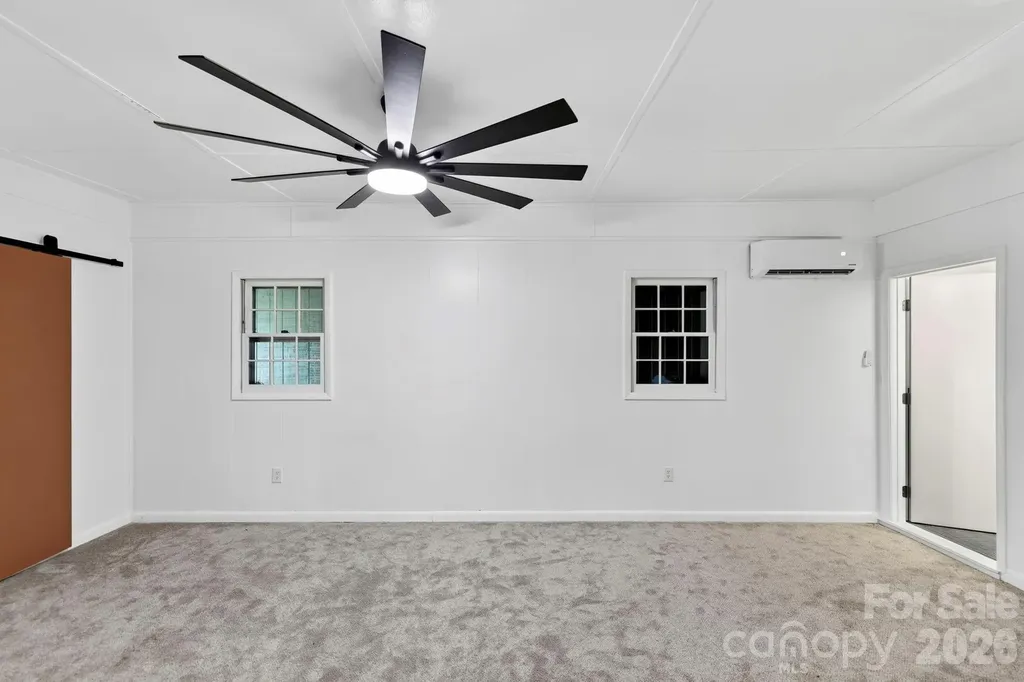 28 Pine Lane Asheville NC 28806
