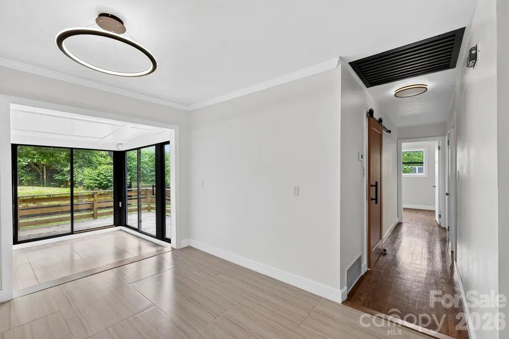 28 Pine Lane Asheville NC 28806