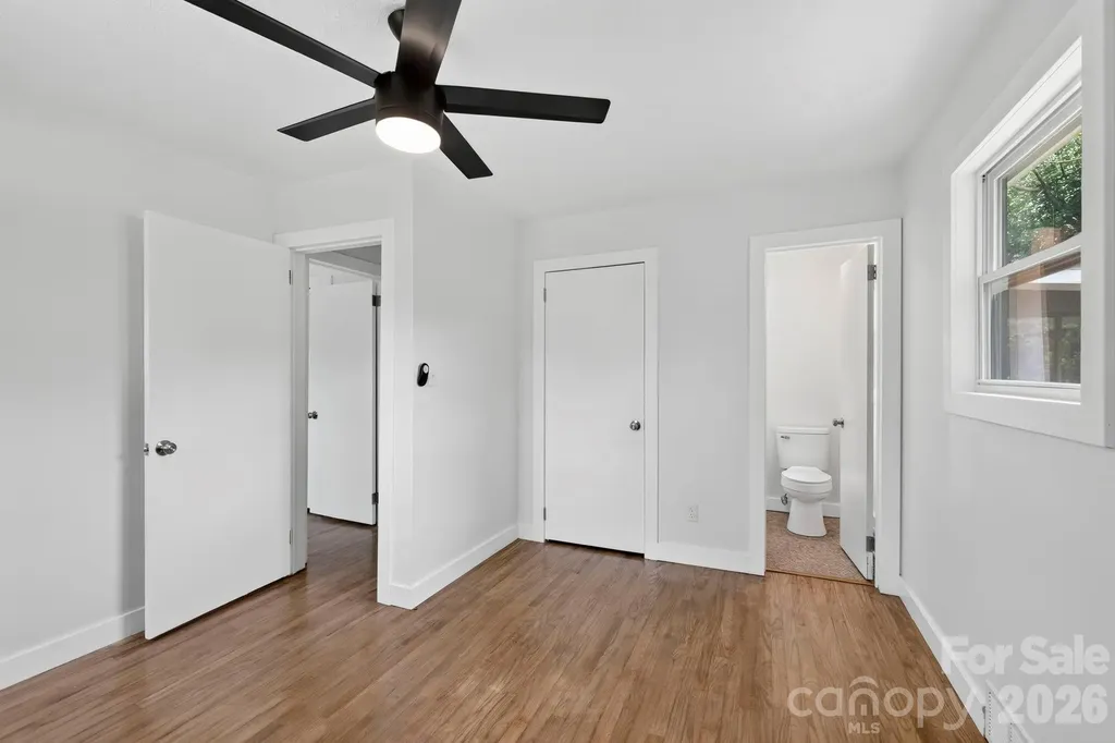 28 Pine Lane Asheville NC 28806