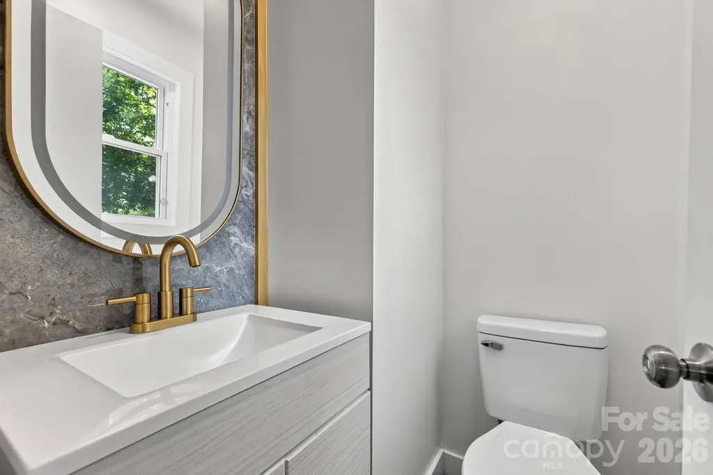 28 Pine Lane Asheville NC 28806
