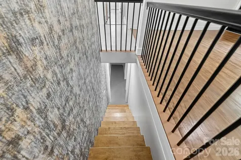 28 Pine Lane Asheville NC 28806