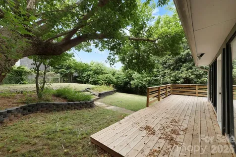 28 Pine Lane Asheville NC 28806