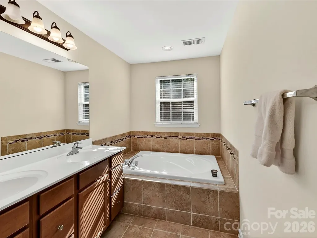 9333 Alice Mcginn Drive Charlotte NC 28277