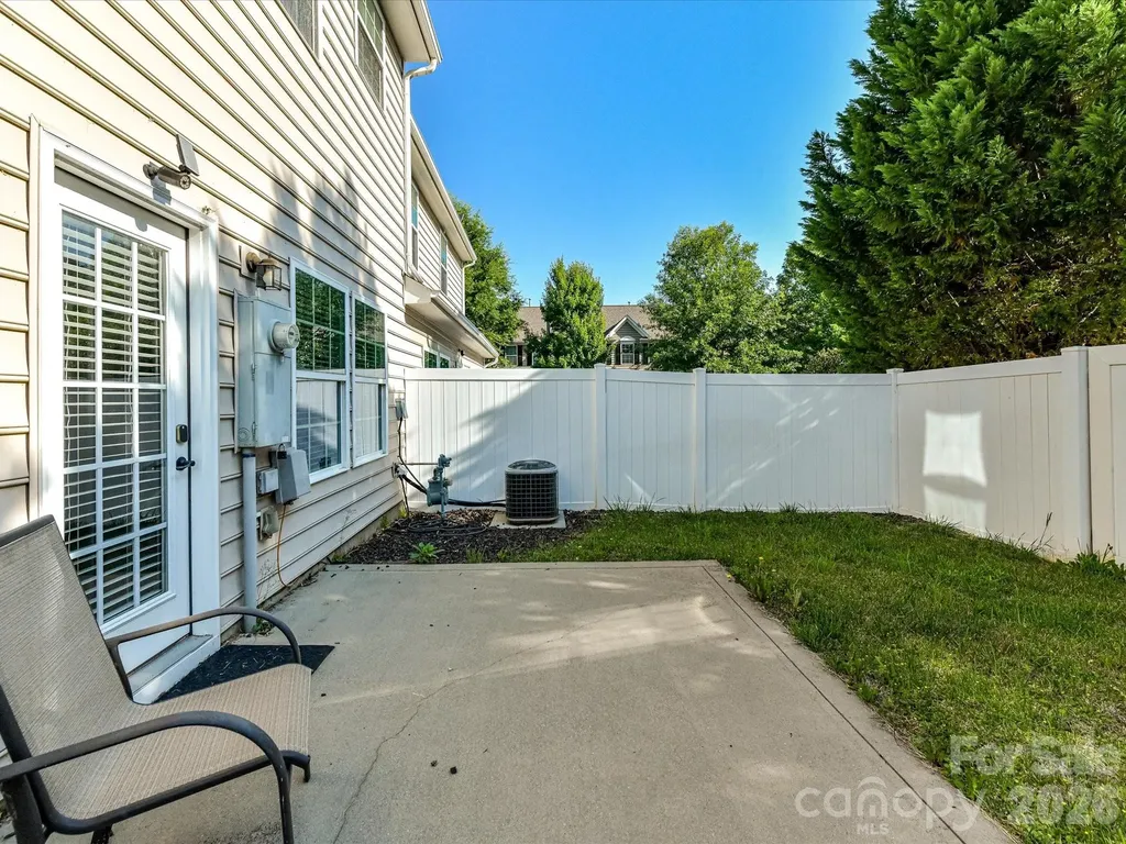 9333 Alice Mcginn Drive Charlotte NC 28277