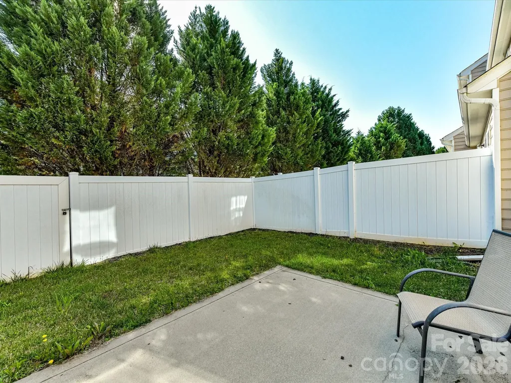 9333 Alice Mcginn Drive Charlotte NC 28277