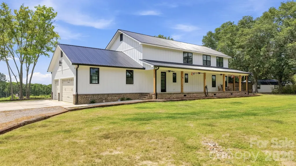 1726 Old Cheraw Highway Rockingham NC 28379
