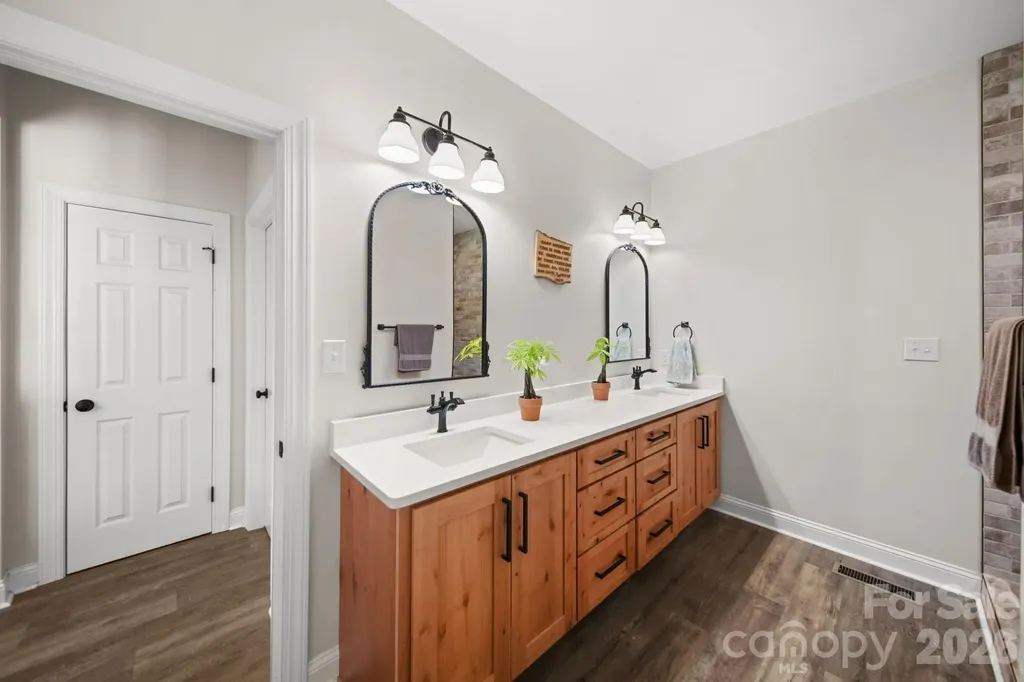 1726 Old Cheraw Highway Rockingham NC 28379