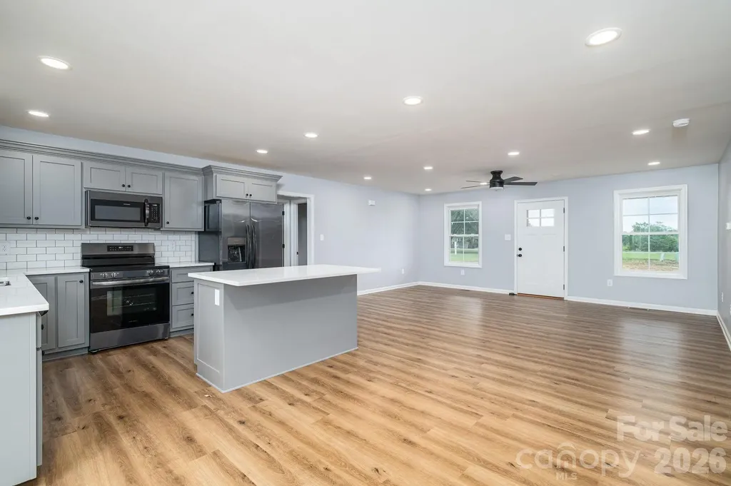 307 Northbrook Iii School Road Vale NC 28168