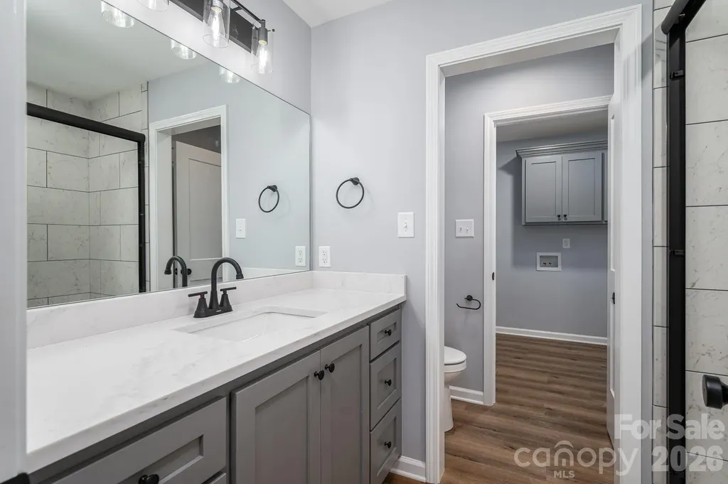 307 Northbrook Iii School Road Vale NC 28168