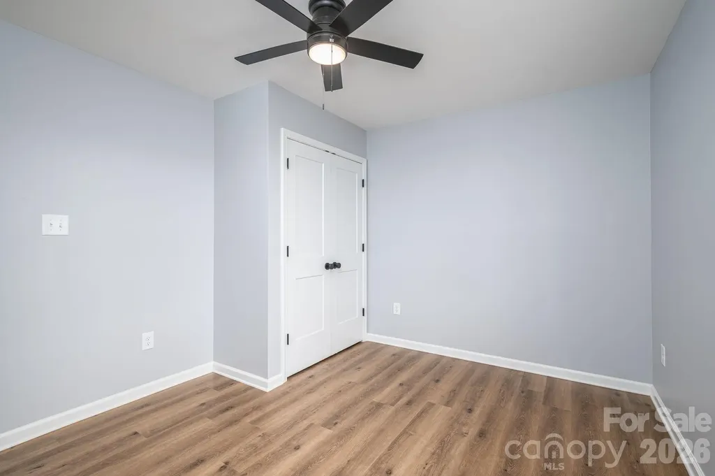 307 Northbrook Iii School Road Vale NC 28168