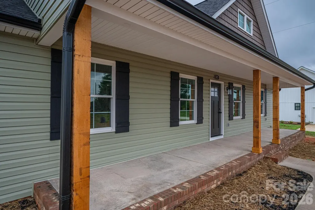 307 Northbrook Iii School Road Vale NC 28168