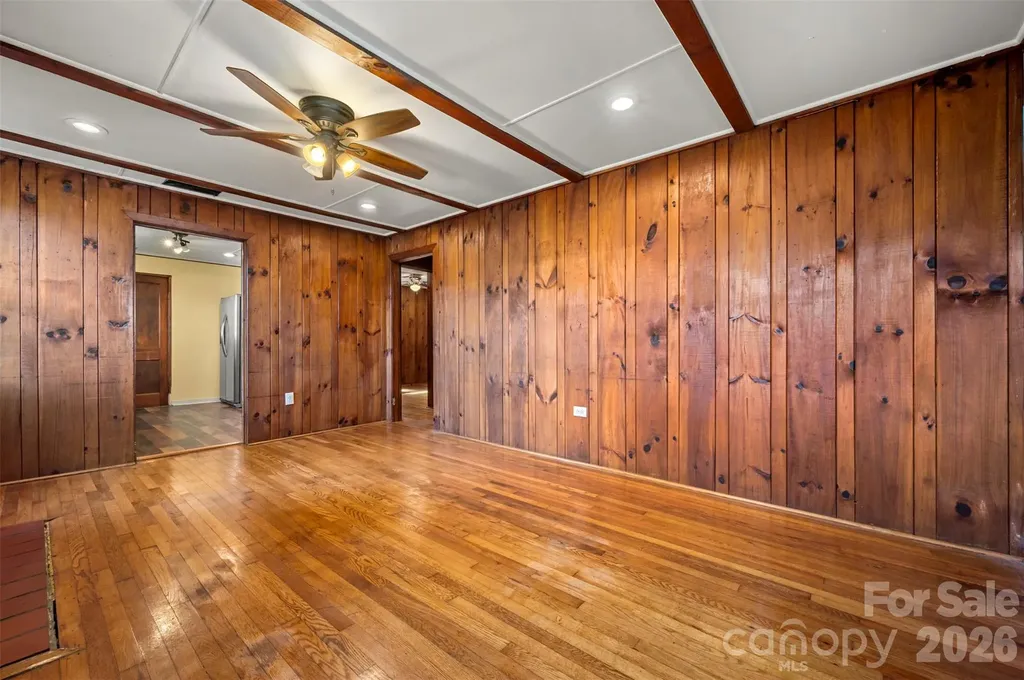 720 Sylvan Boulevard Hendersonville NC 28791