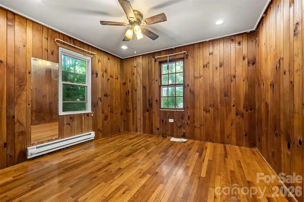 720 Sylvan Boulevard Hendersonville NC 28791