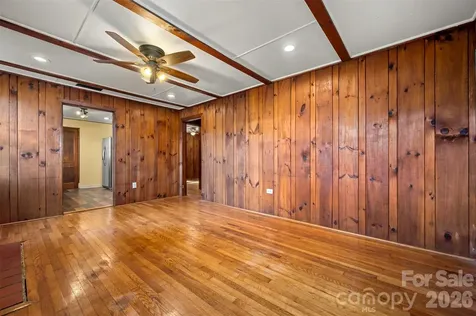 720 Sylvan Boulevard Hendersonville NC 28791