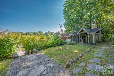 720 Sylvan Boulevard Hendersonville NC 28791