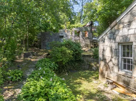 720 Sylvan Boulevard Hendersonville NC 28791