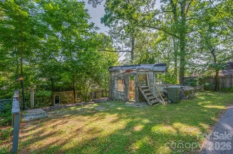 720 Sylvan Boulevard Hendersonville NC 28791