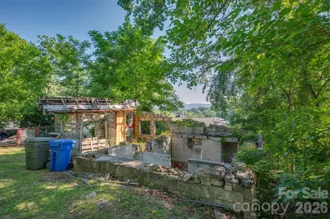 720 Sylvan Boulevard Hendersonville NC 28791