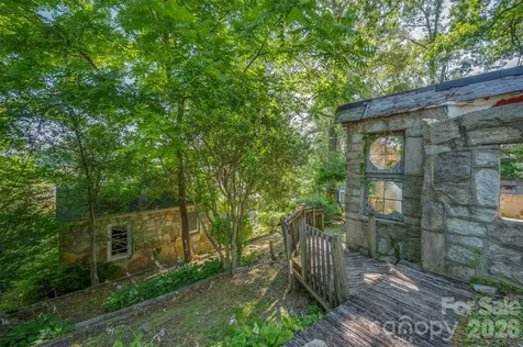 720 Sylvan Boulevard Hendersonville NC 28791