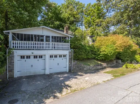 720 Sylvan Boulevard Hendersonville NC 28791