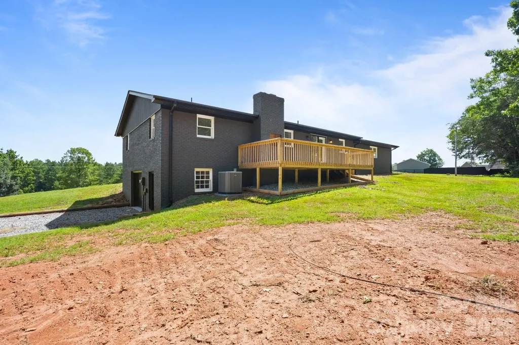 1411 W V Thompson Road Rutherfordton NC 28139