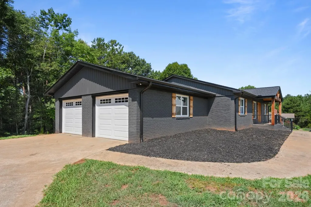 1411 W V Thompson Road Rutherfordton NC 28139