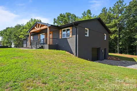 1411 W V Thompson Road Rutherfordton NC 28139