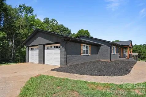1411 W V Thompson Road Rutherfordton NC 28139