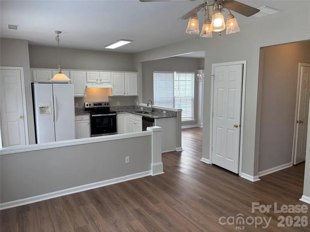 2435 Normancrest Court Charlotte NC 28270