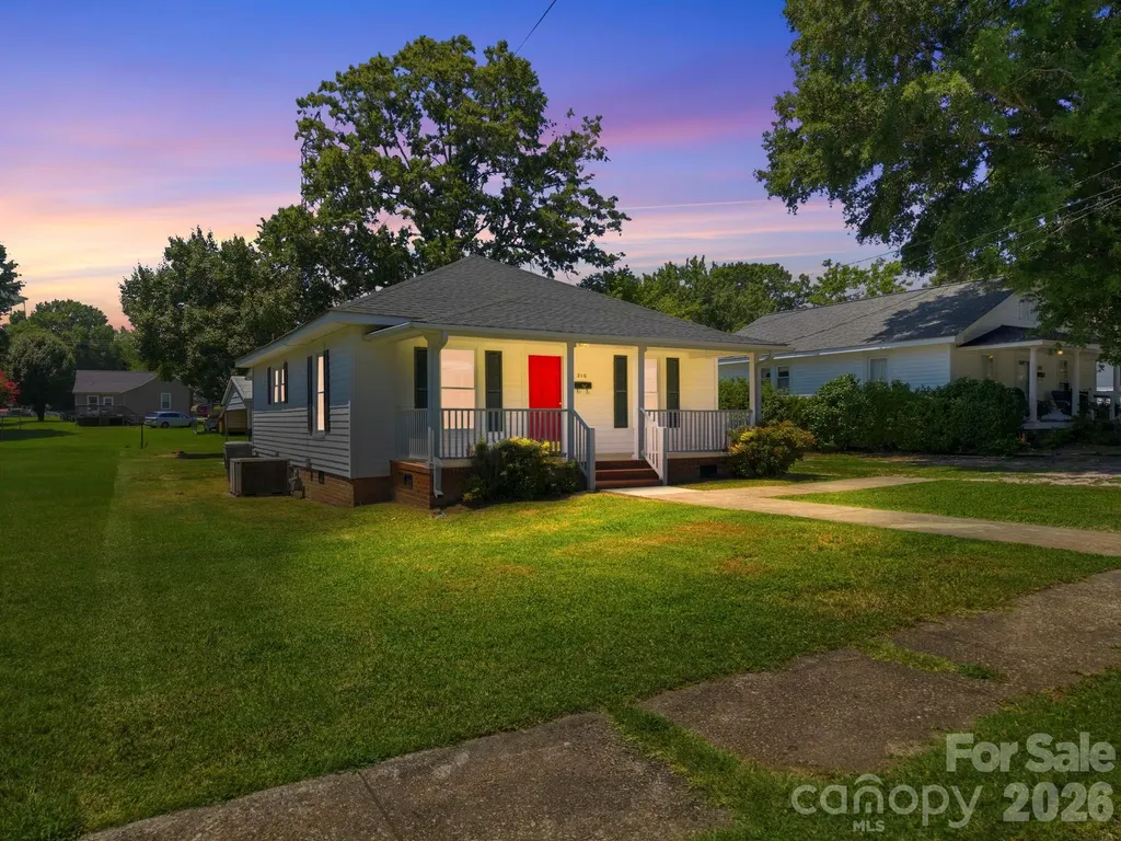210 York Avenue Kannapolis NC 28083
