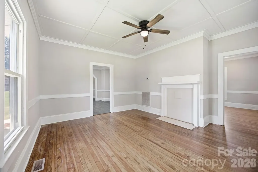 210 York Avenue Kannapolis NC 28083