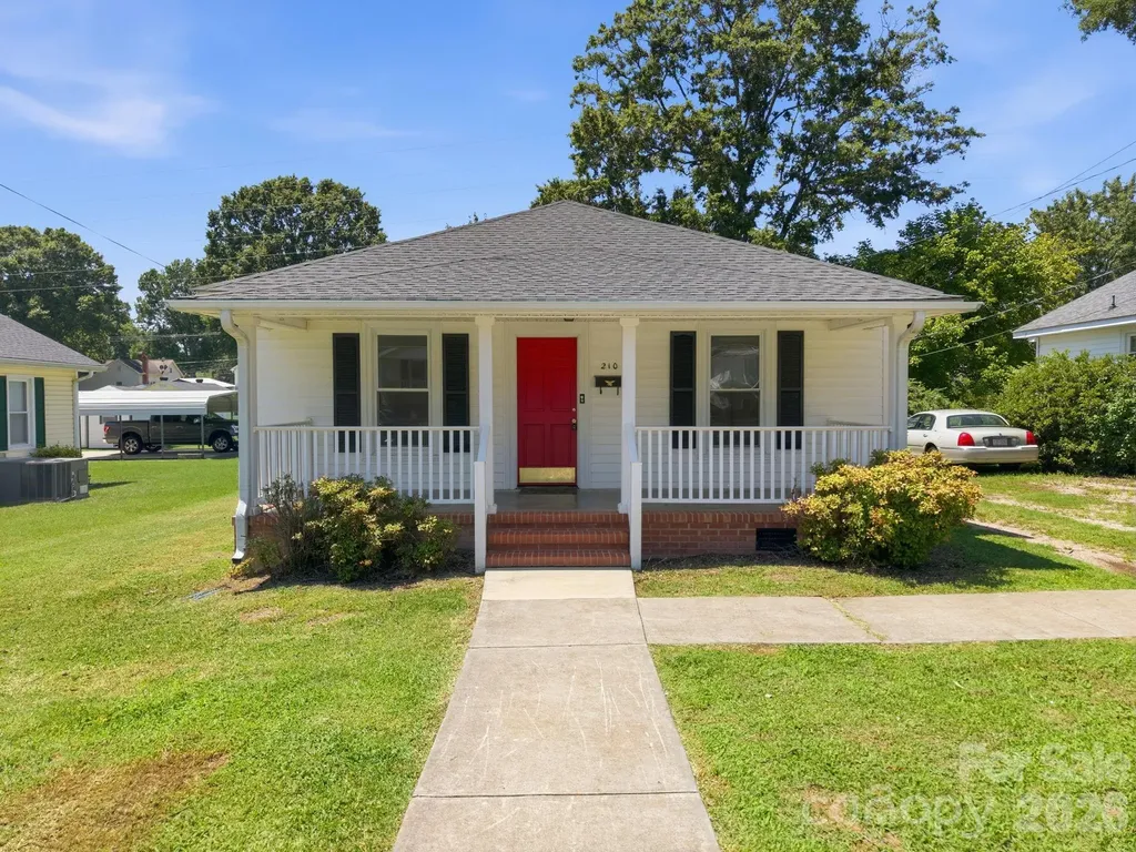 210 York Avenue Kannapolis NC 28083