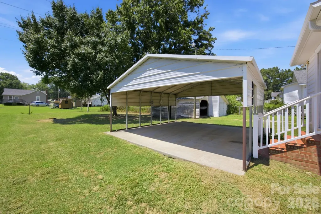 210 York Avenue Kannapolis NC 28083