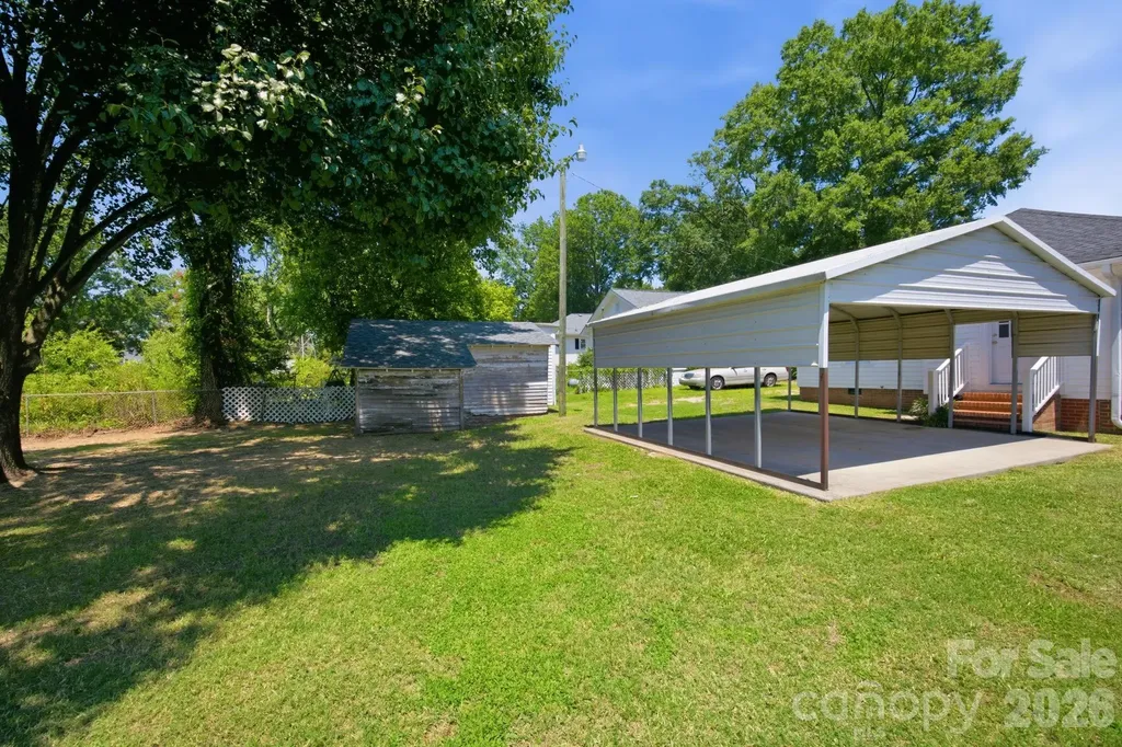 210 York Avenue Kannapolis NC 28083