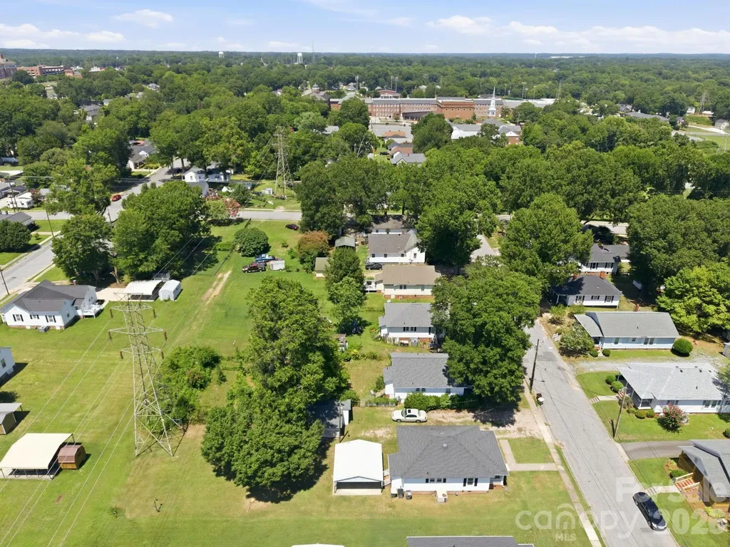 210 York Avenue Kannapolis NC 28083
