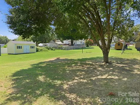 210 York Avenue Kannapolis NC 28083