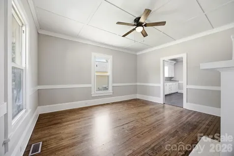 210 York Avenue Kannapolis NC 28083