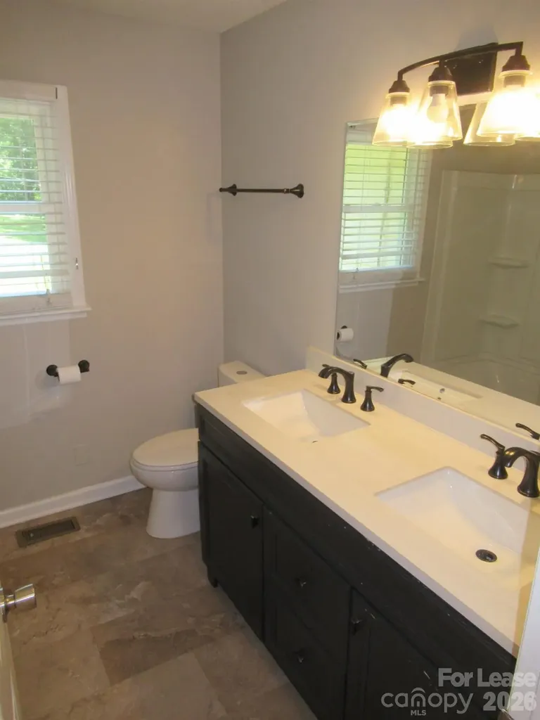 208 Crescent Court Lincolnton NC 28092