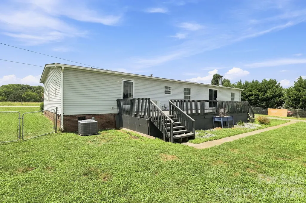 2299 Dellinger Drive Newton NC 28658