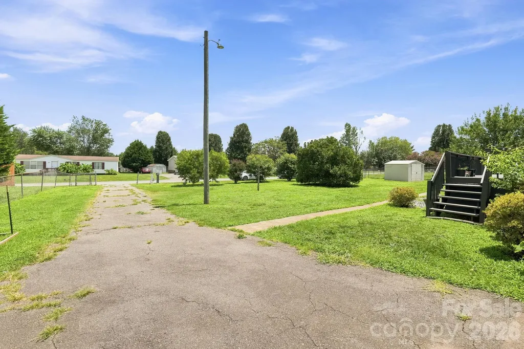 2299 Dellinger Drive Newton NC 28658