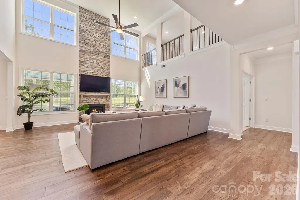 2409 Napa Terrace Lake Wylie SC 29710